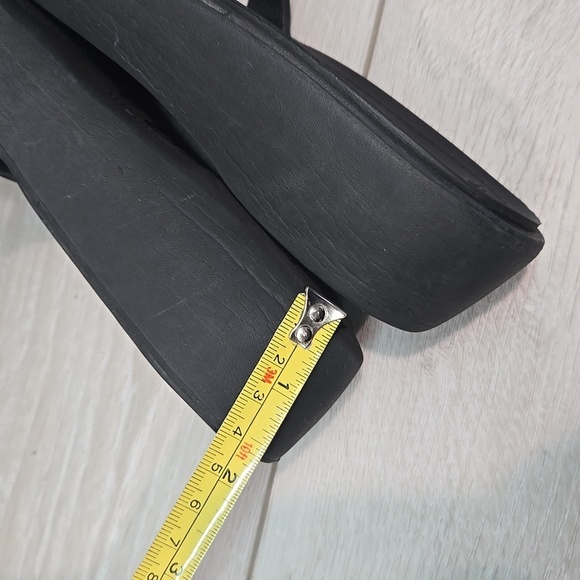 Crocs Women's Rhonda Black Slide Wedge Sandals Shoes Sz 7 - Picture 8 of 11